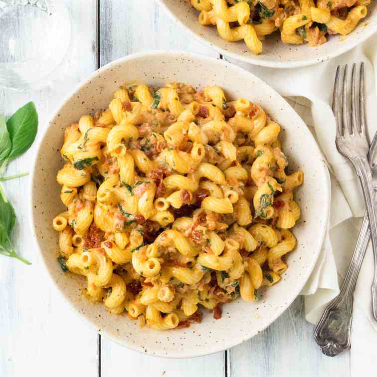 Sundried Tomato Mascarpone Pasta