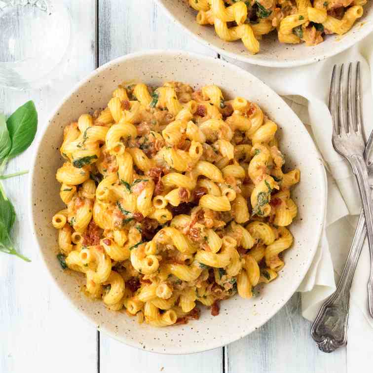 Sundried Tomato Mascarpone Pasta 