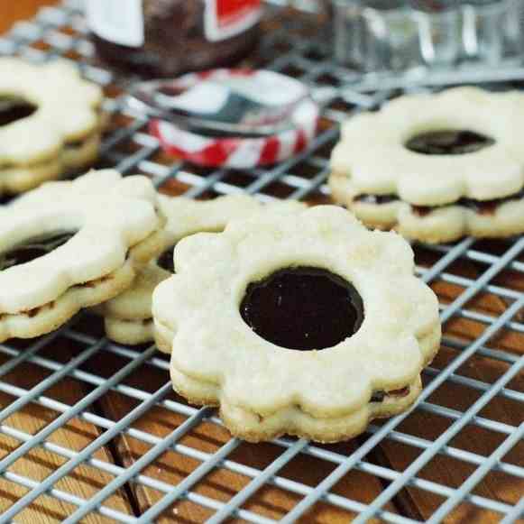 Jam Sandwich Cookies