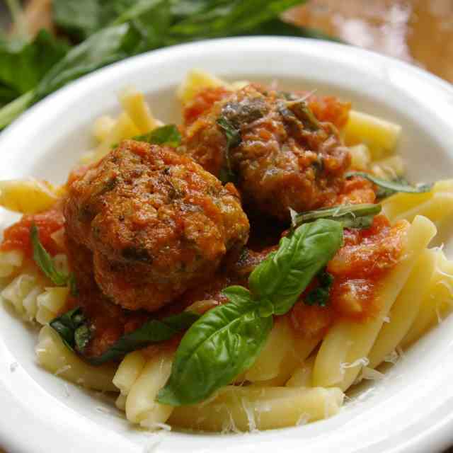 Meatballs with Simple Tomato Sauce