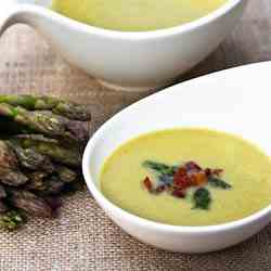 Light and Creamy Asparagus Soup