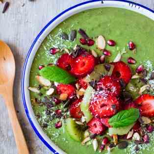 Green smoothie bowl