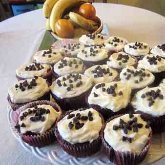 Red Velvet Cupcakes w/ Mascarpone Frosting