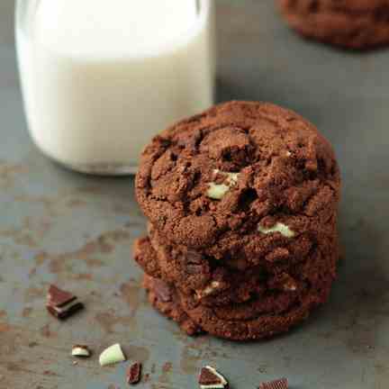 Chocolate Cookies with Thin Mints