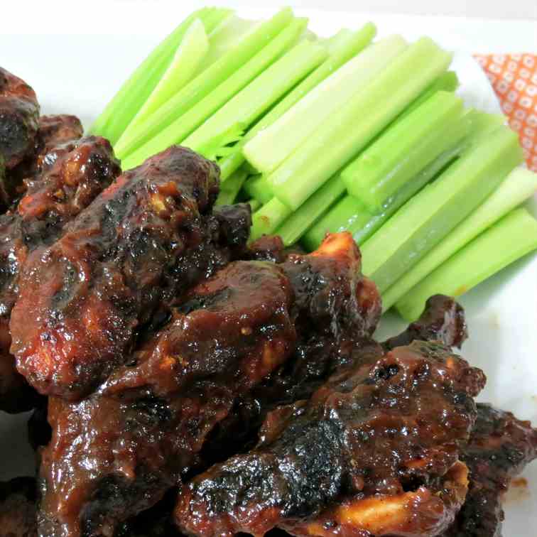 Grilled Chicken Wings with Sweet & Spicy W