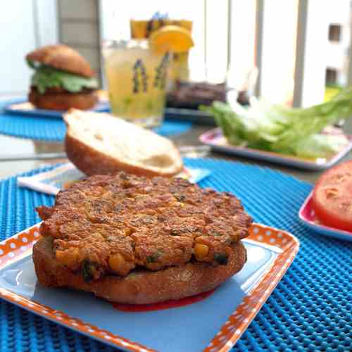 Sunday Afternoon Bean Burgers