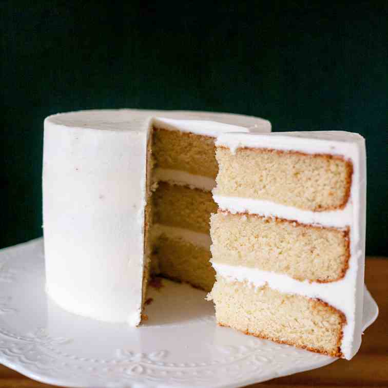 Light and Fluffy Vanilla Cake