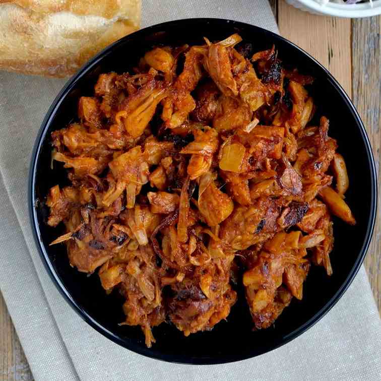 Vegetarian Pulled Pork with Jackfruit