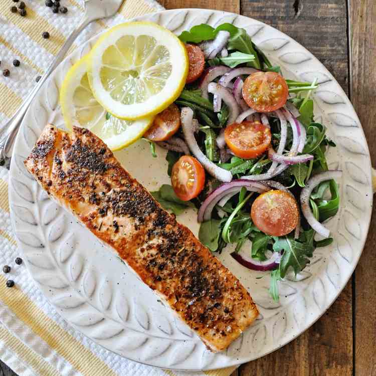 Pan Seared Lemon Pepper Salmon 