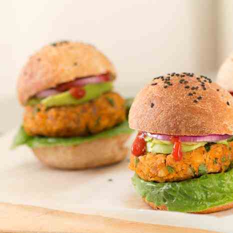 Vegan sweet potato burgers