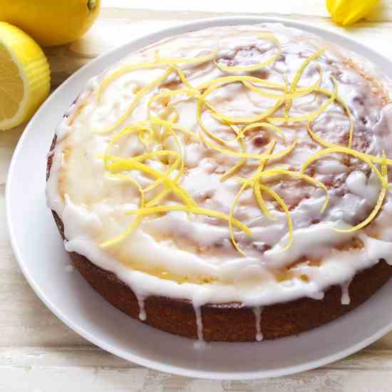 Lemon drizzle cake