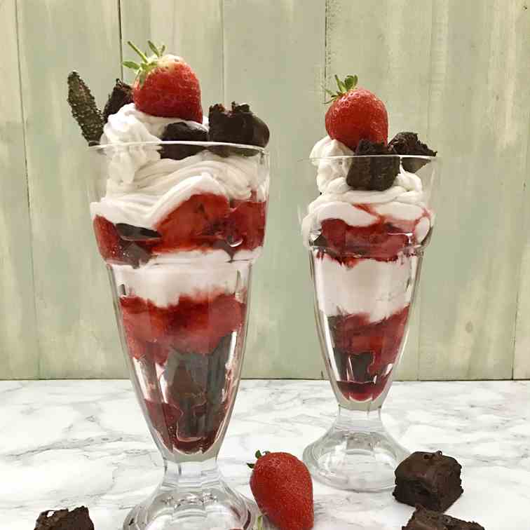 Paleo Strawberry Sundae