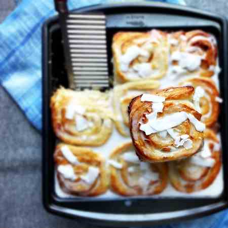 Brazilian coconut rolls