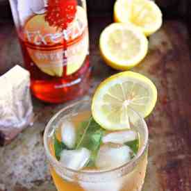 Sweet Tea Vodka Cocktail