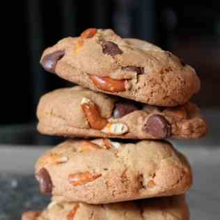 Chocolate Chip Pretzel Cookies