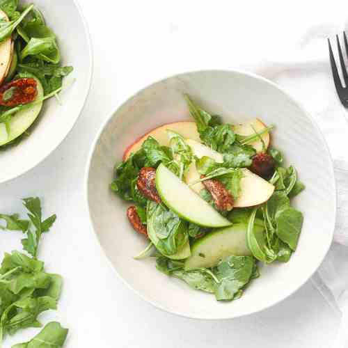 Arugula Salad with Apple and Pecan
