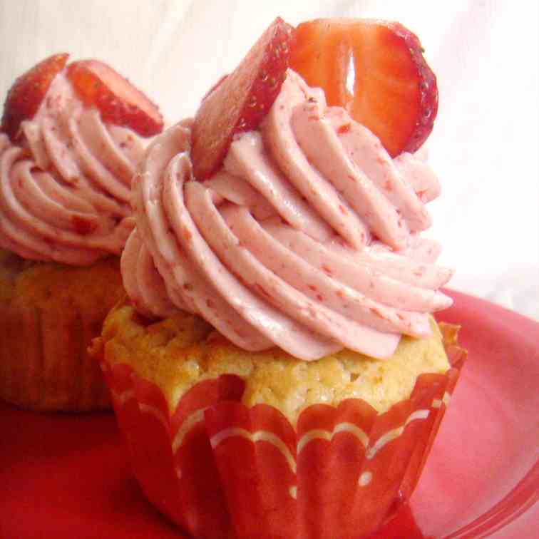 Strawberry Cupcakes & Strawberry BC