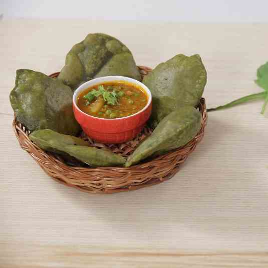 Palak Puri Recipe