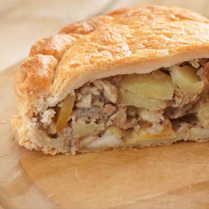 Cornish Pasty Stuffed Bread Bowls