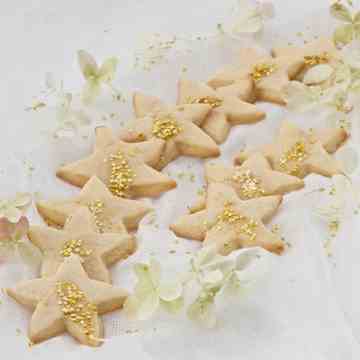 Cinnnamon shooting star cookies