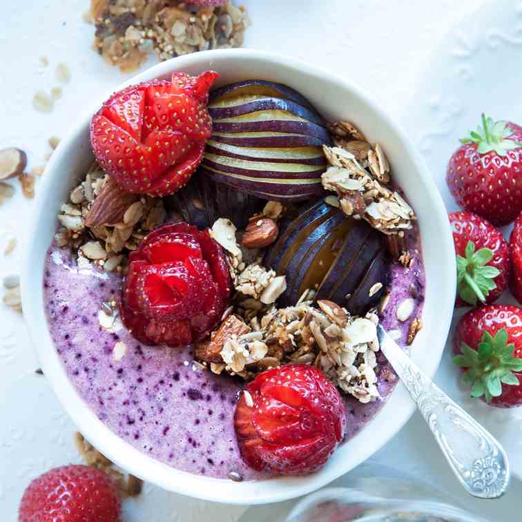 Breakfast Bowl with Granola