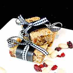 Almond, cranberry and applesauce granola b
