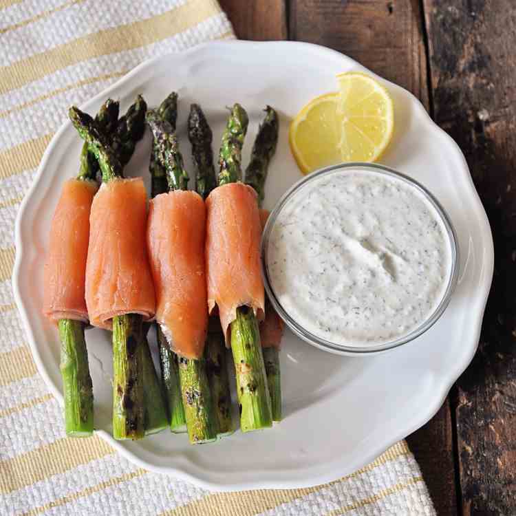 Asparagus Wrapped in Smoked Salmon