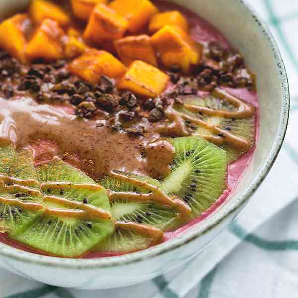 Raw Blackberry Orange Buckwheat Porridge