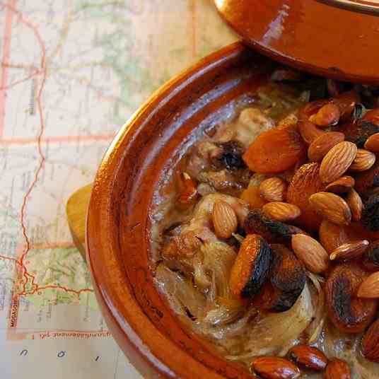 Chicken tagine with apricot and almond
