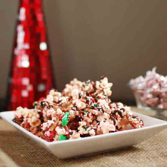 Holiday Peppermint Popcorn Bark