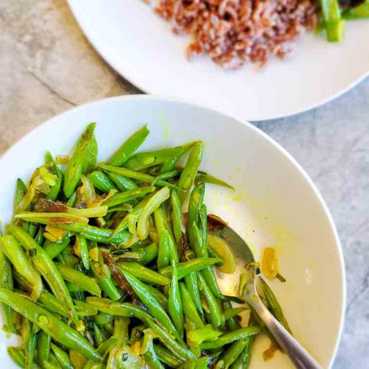 Sri Lankan green beans stir-fry
