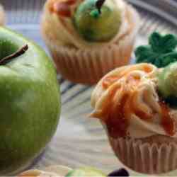 Caramel Apple Cupcakes!