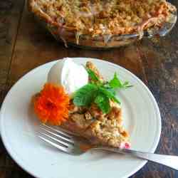 Sour Cream Rhubarb Pie