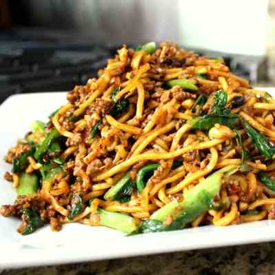 SPICY HUNAN NOODLES