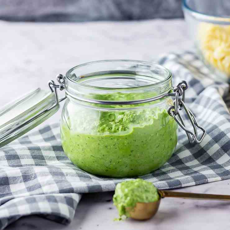 Spinach Pesto with Feta - Walnuts