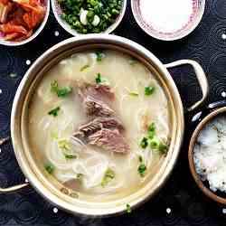 Korean ox bone soup