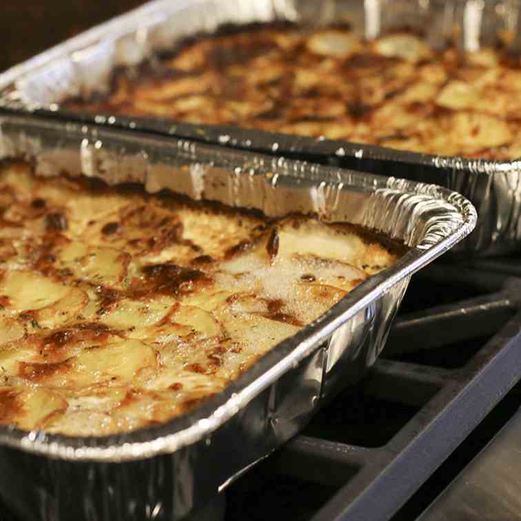 Potato gratin with mushrooms & blue cheese