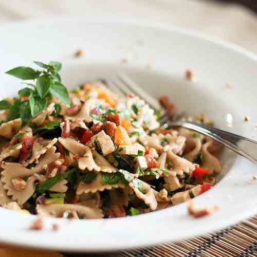 Colourful Bell Pepper Farfalle Salad