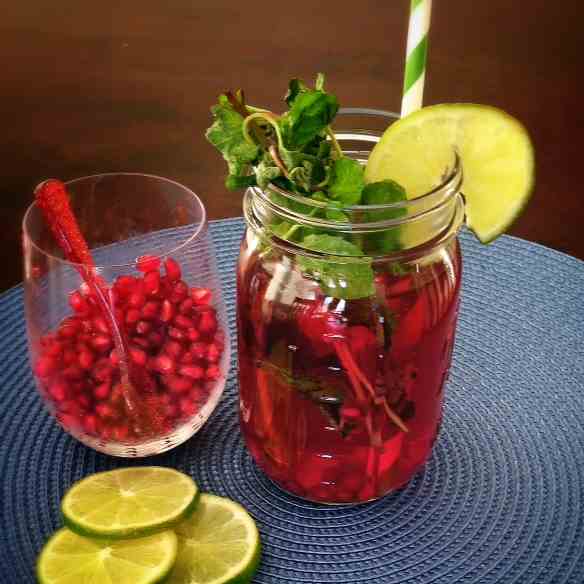 Refreshing Pomegranate Mojitos