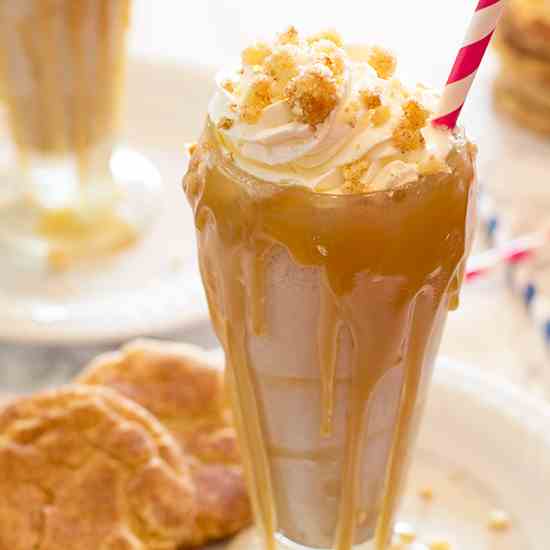 Salted Caramel Snickerdoodle Milkshake