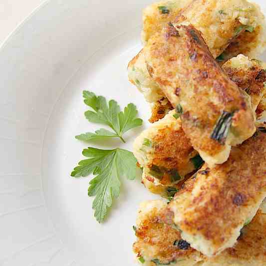 Cauliflower Cheese - Onion Croquettes