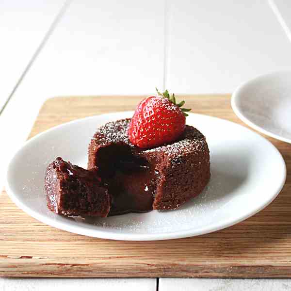 Molten lava cake