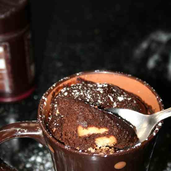 2 minute MUG CAKE - eggless