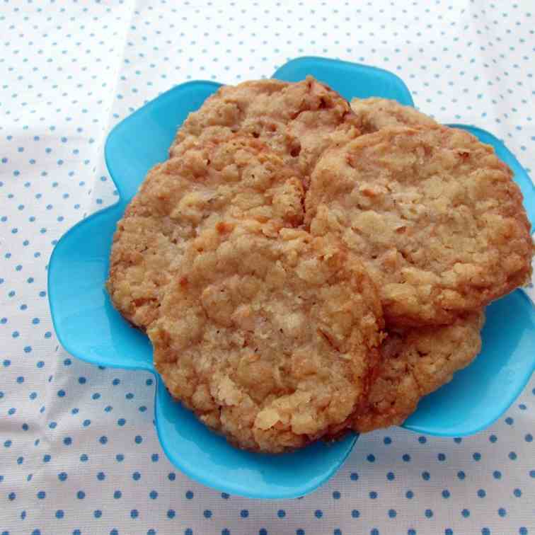 Salty Peanut Cookies