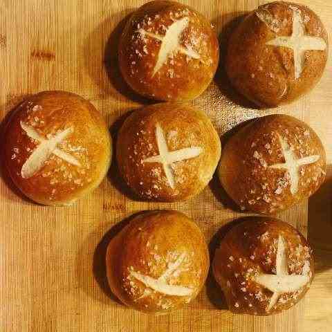 Bacon Fat Pretzel Buns