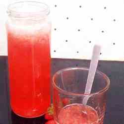 Lemon and strawberry cooler