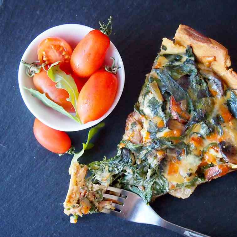 Cheesy sausage and spinach quiche