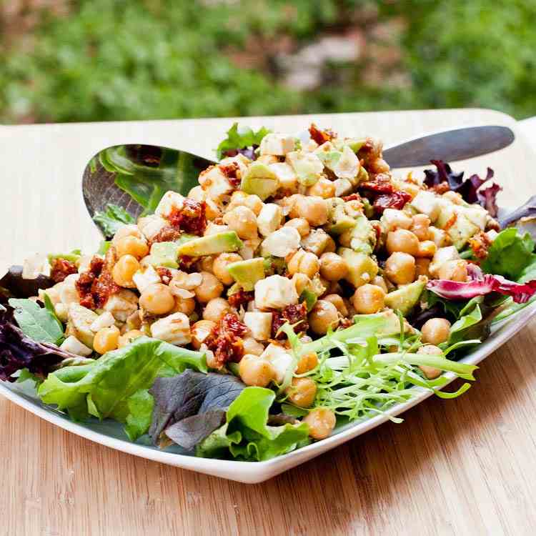 Avocado Chickpea Salad