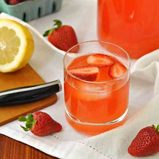 Strawberry Rhubarb Lemonade