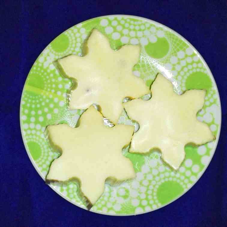 Vegan White Chocolate Snowflakes